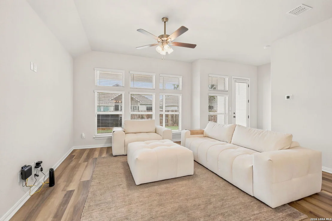 Photo of 1752 Heritage Maples