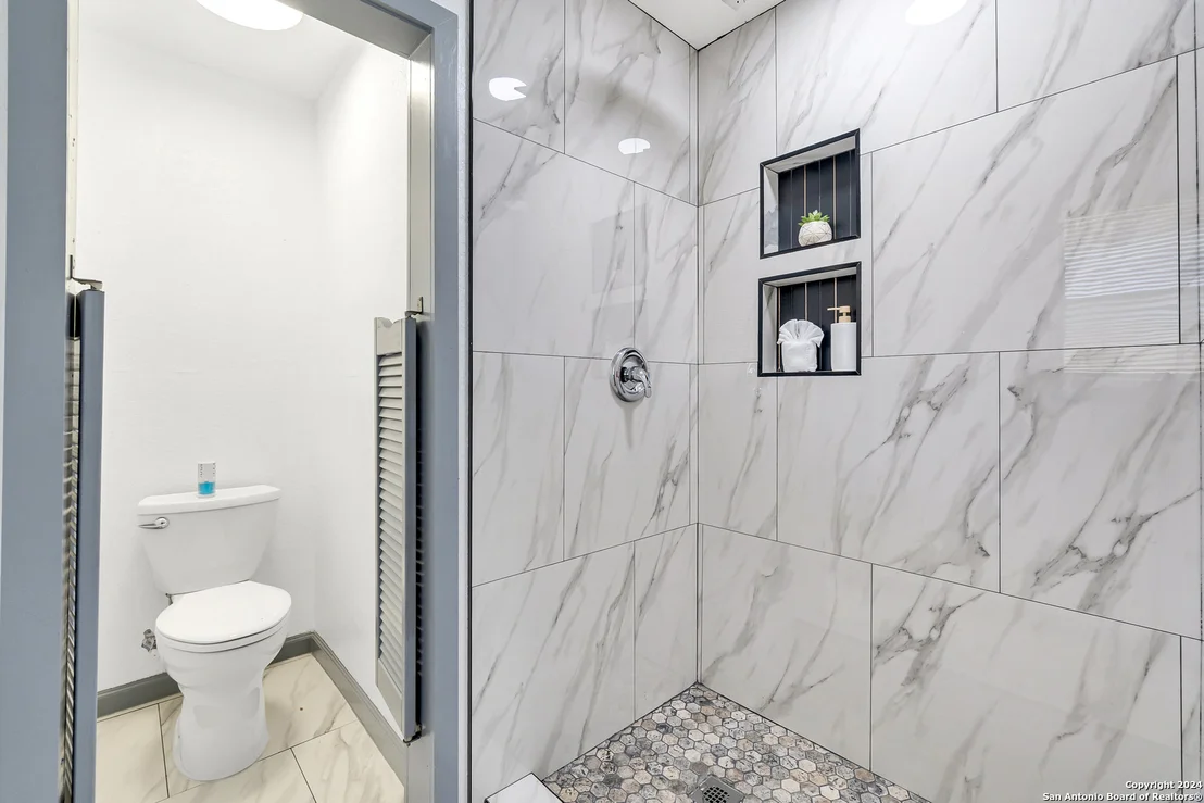 Photo of 5552 SLATTERY ST
