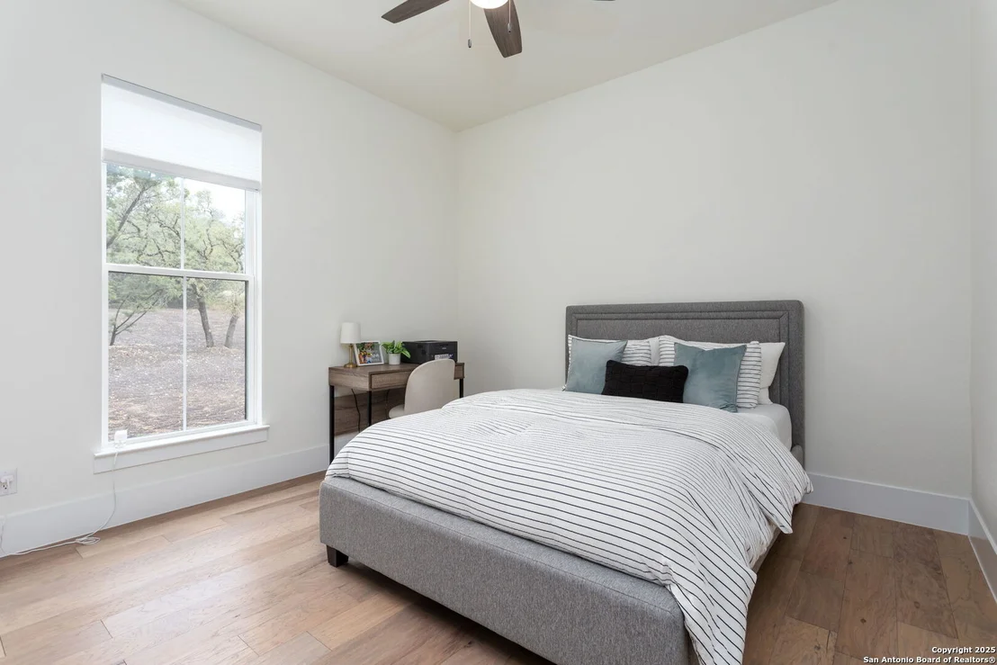 Photo of 27501 BOERNE MIST