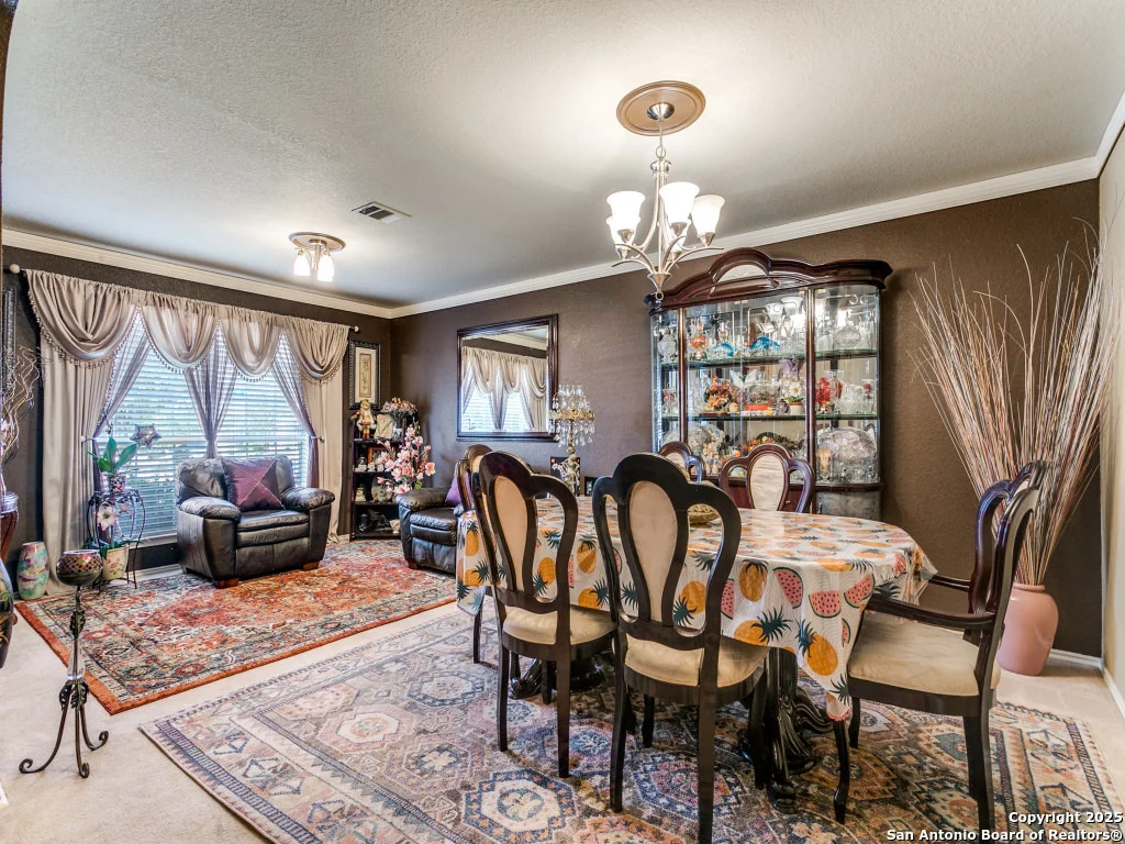 Photo of 10702 Diamond Rock