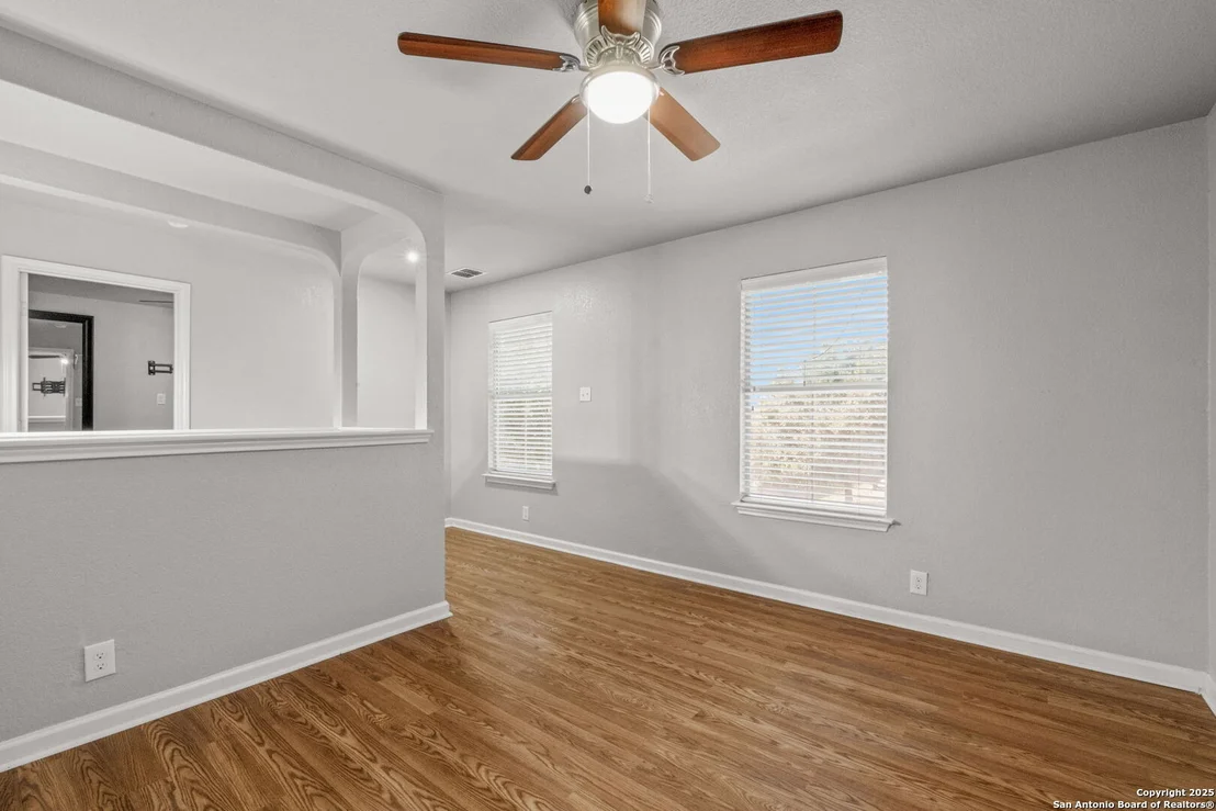 Photo of 2326 Camberly
