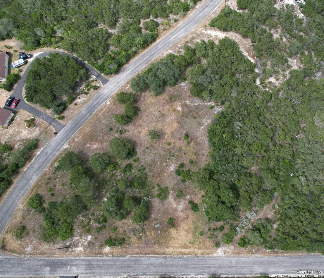 Photo of 1124 COUNTY ROAD 273