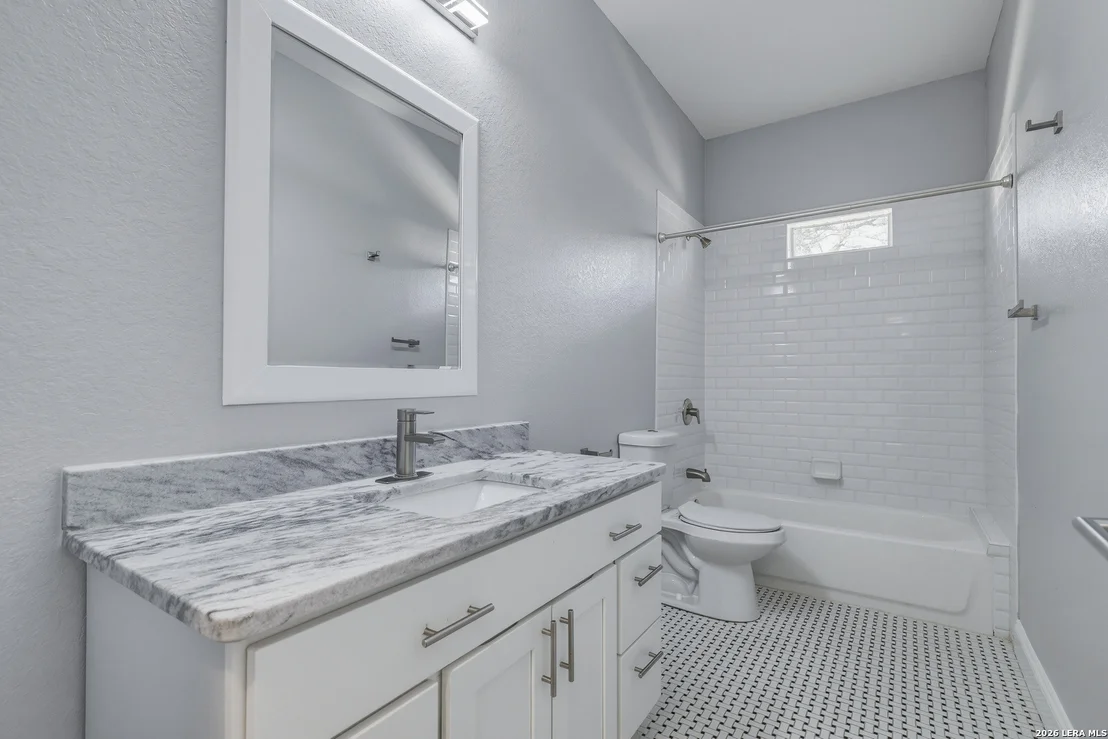 Photo of 825 Eventide