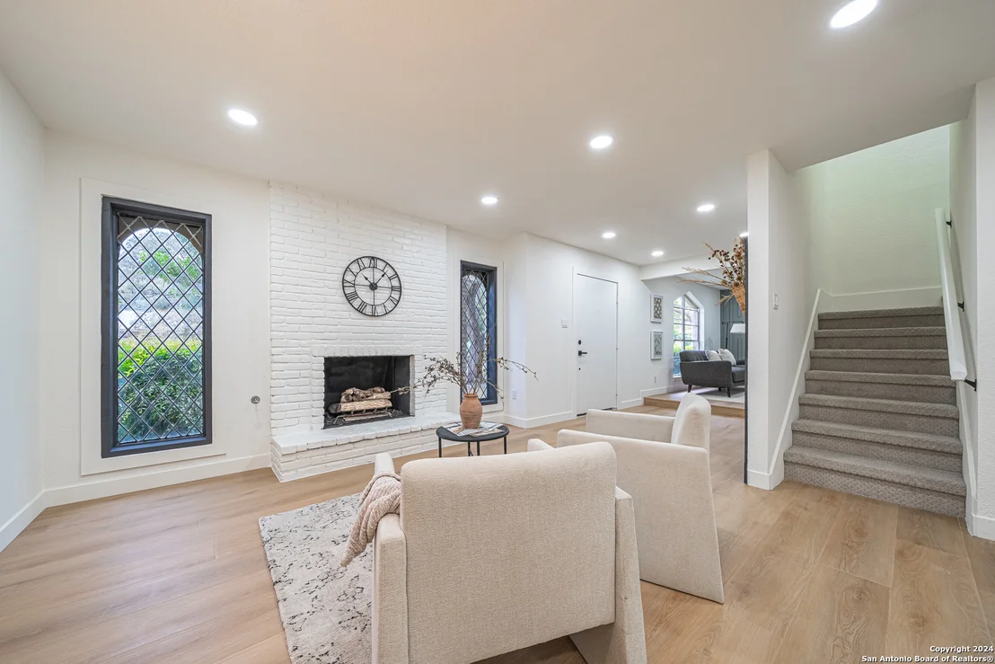 Photo of 3127 COLONY DR