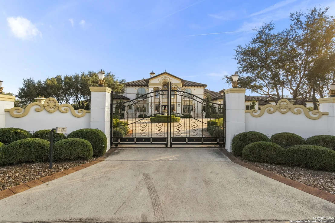 Photo of 1418 Greystone