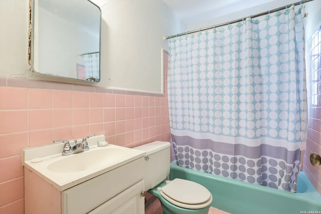 Photo of 115 LOY DR