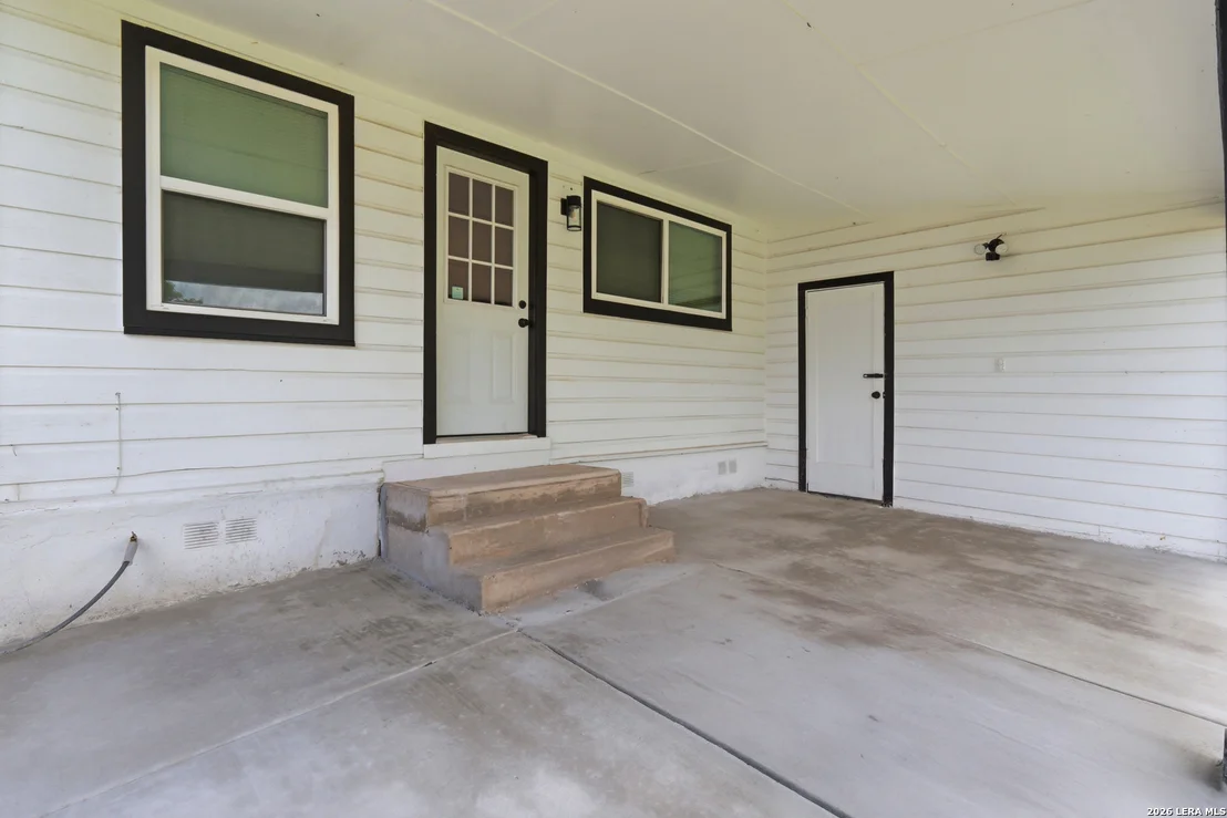 Photo of 414 Clower