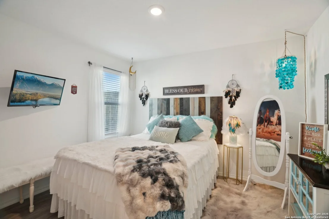 Photo of 5523 Elm Valley