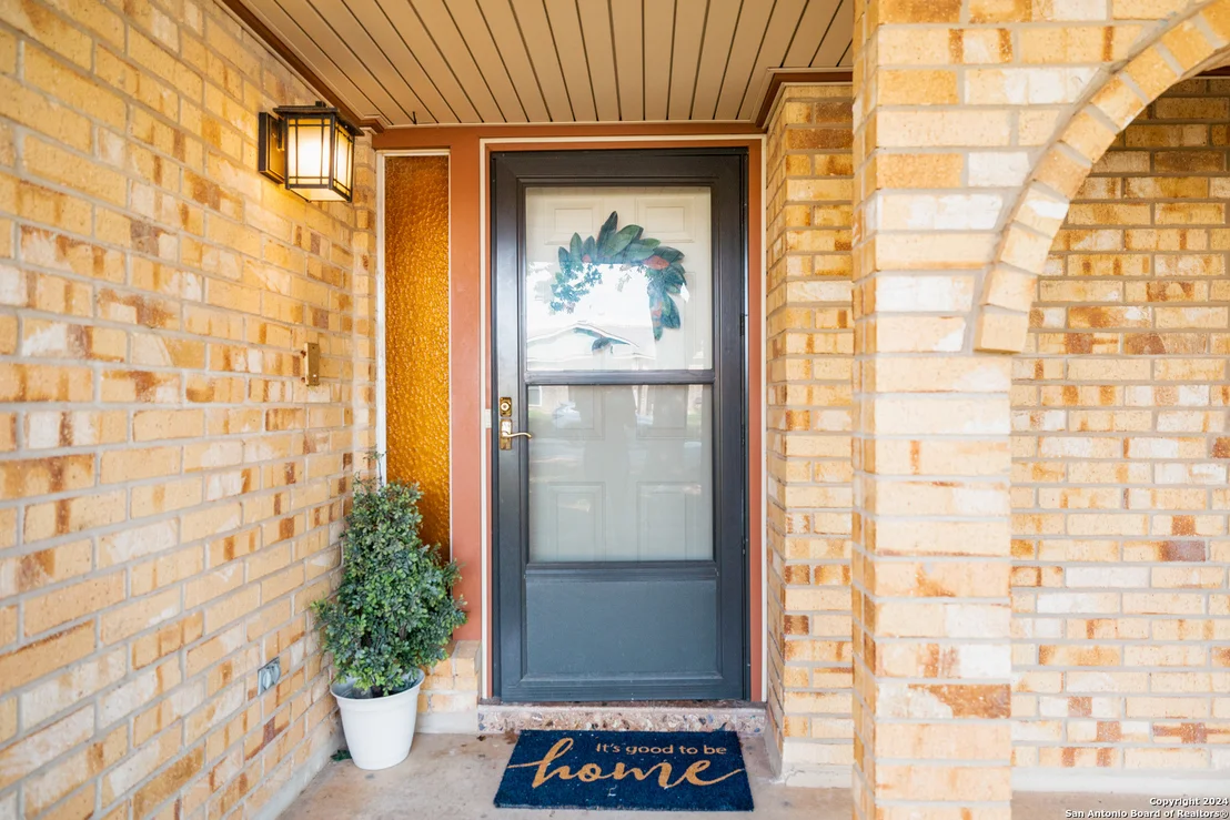 Photo of 6018 GRAND Point
