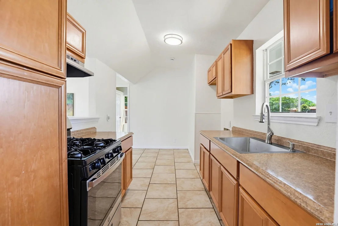 Photo of 130 CHADWICK DR