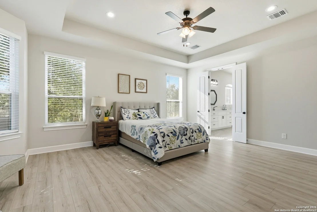 Photo of 910 Slumber