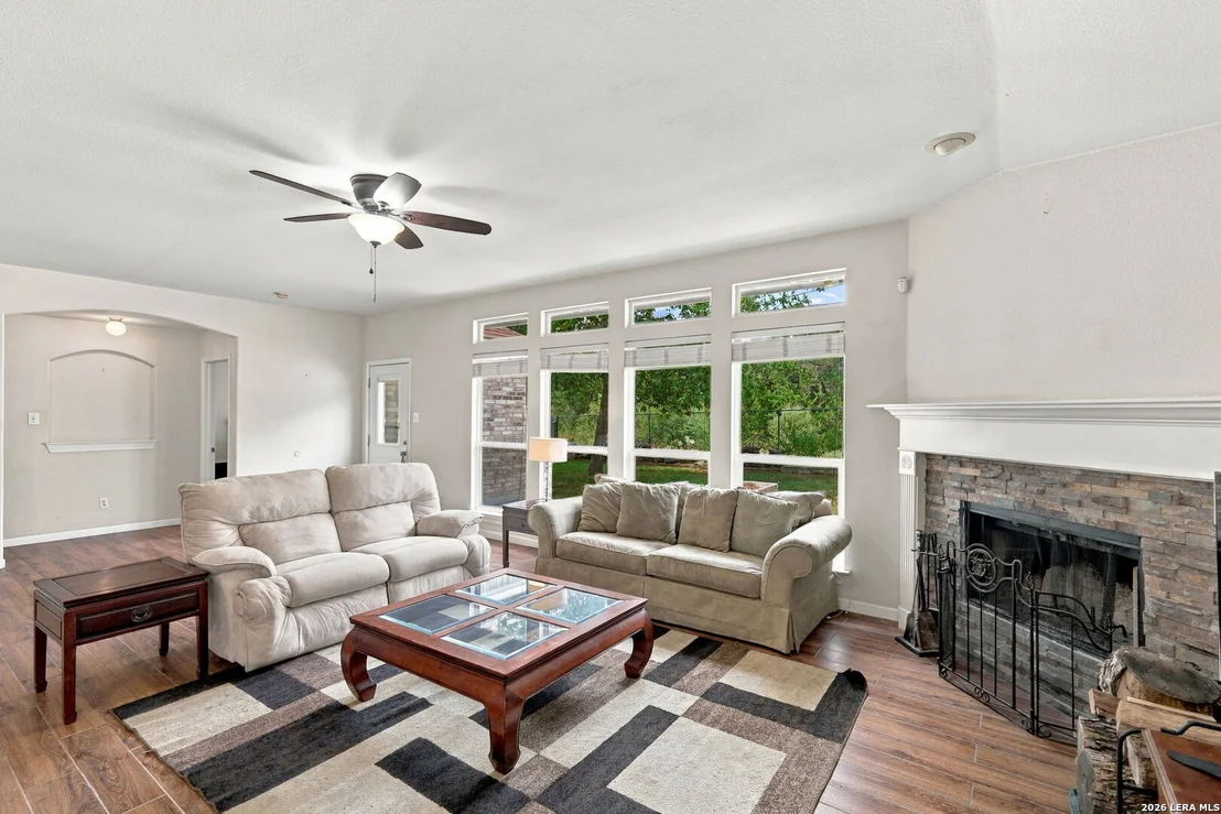 Photo of 1307 Bluff Forest