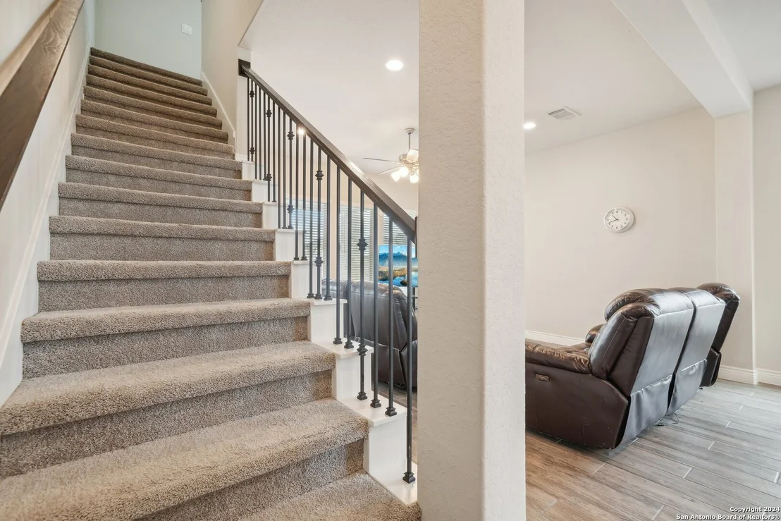 Photo of 1493 Pitcher Bend