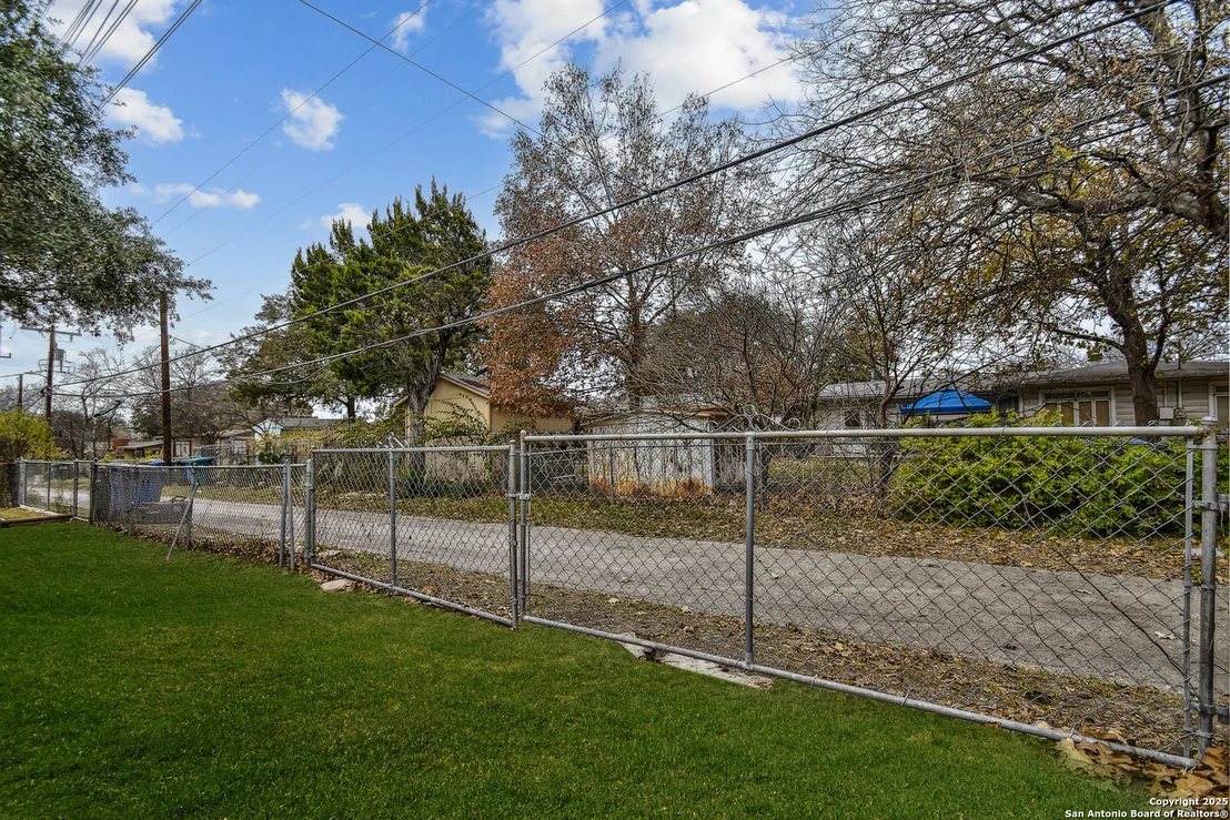 Photo of 315 Latch Drive