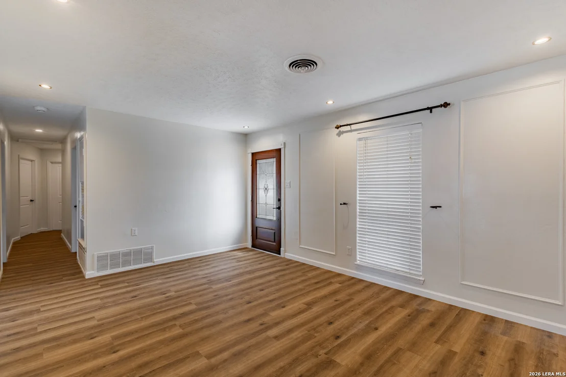 Photo of 2347 Edna Dr