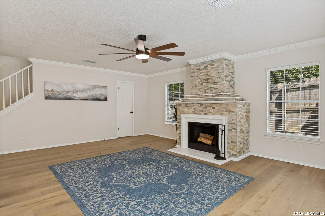 Photo of 8602 Ledgeside