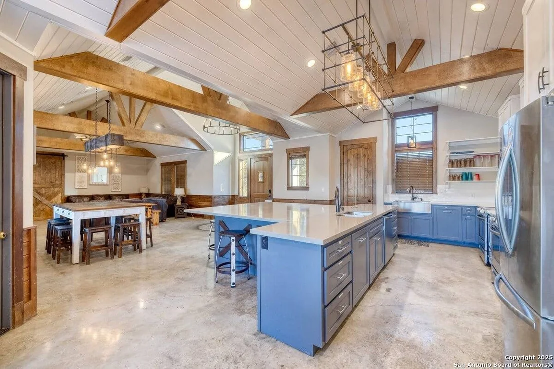 Photo of 1127 Mountain Valley