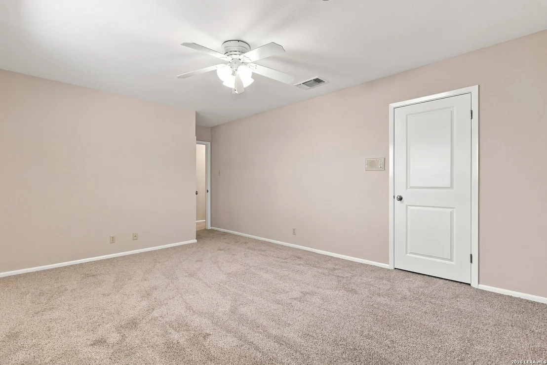 Photo of 102 IRONGATE RD