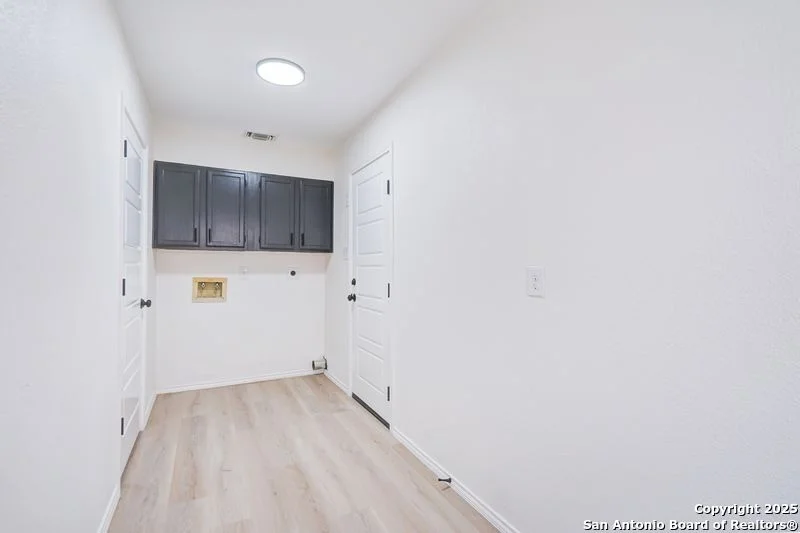 Photo of 6026 Watertown