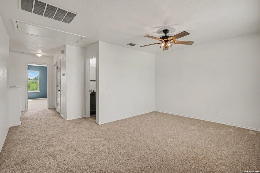 Photo of 8410 Puente