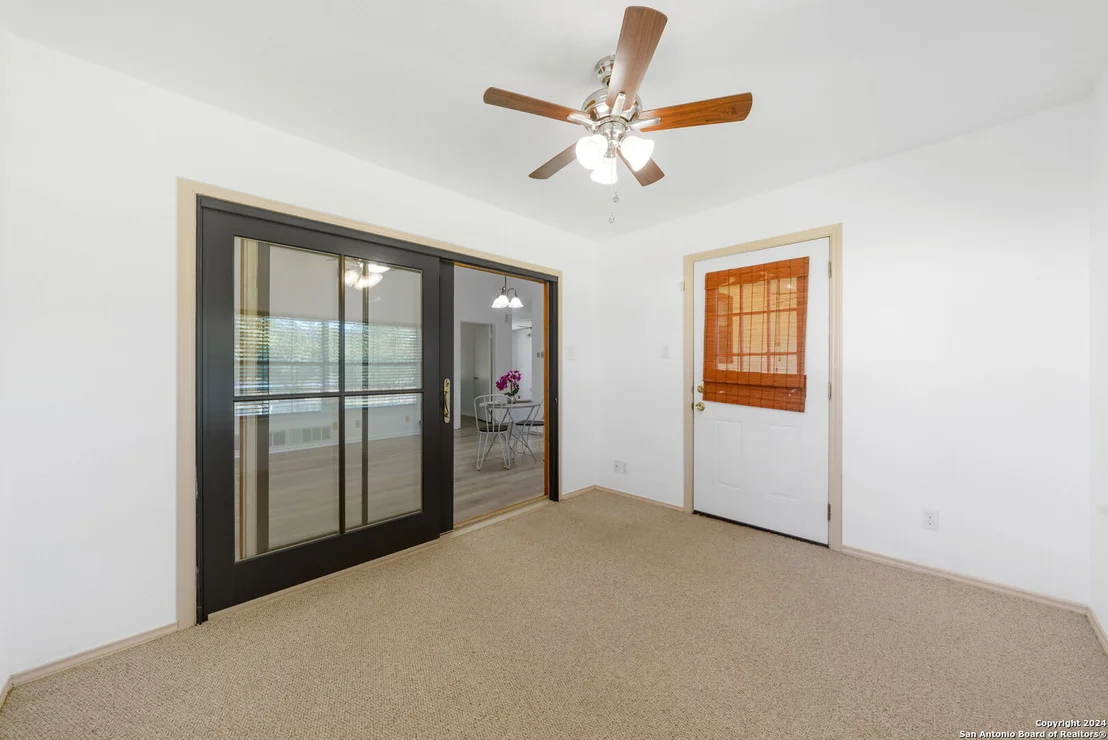 Photo of 835 BOULDER DR