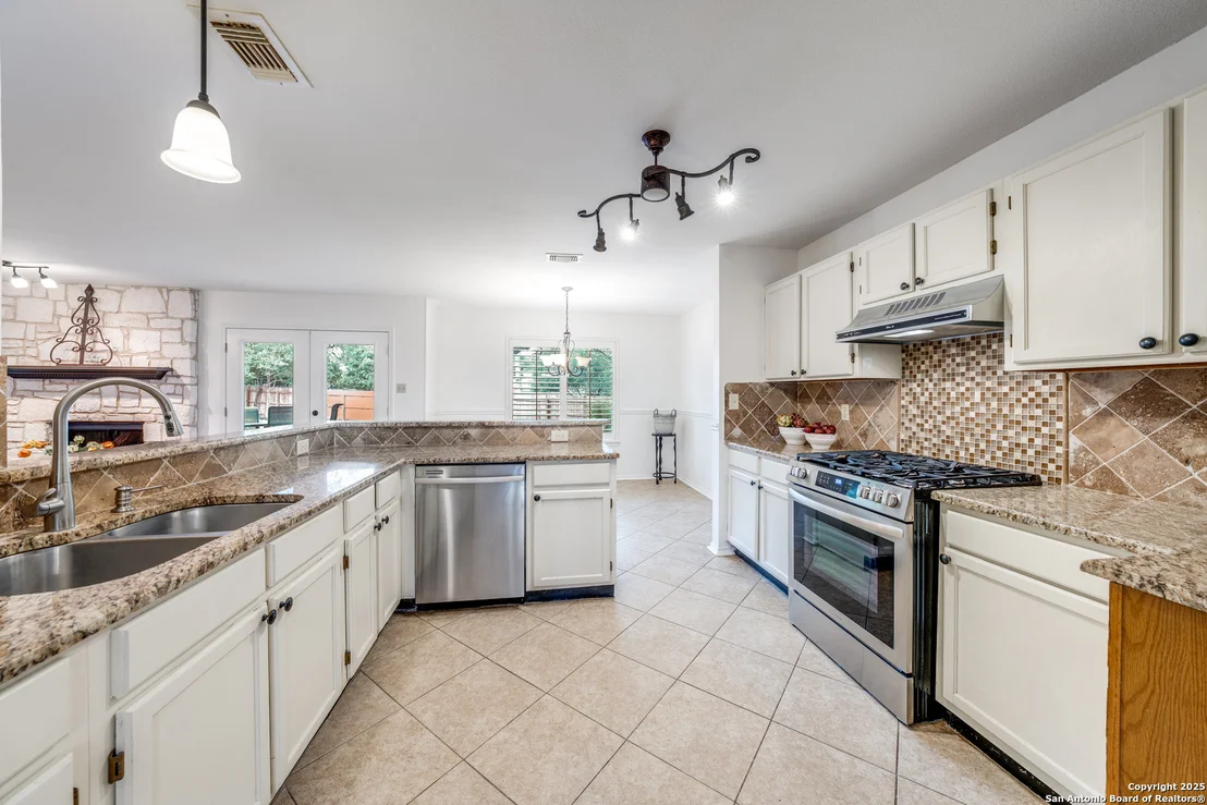 Photo of 13734 pebble point