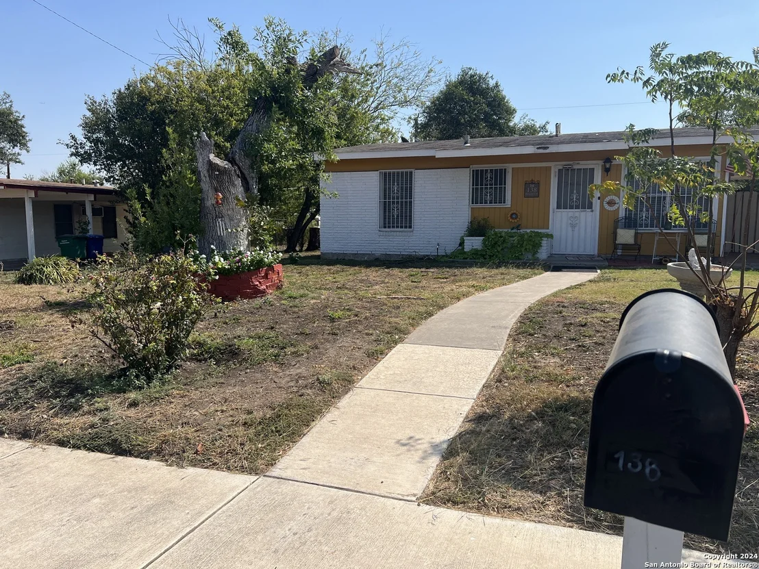 Photo of 138 Eaglerock Dr