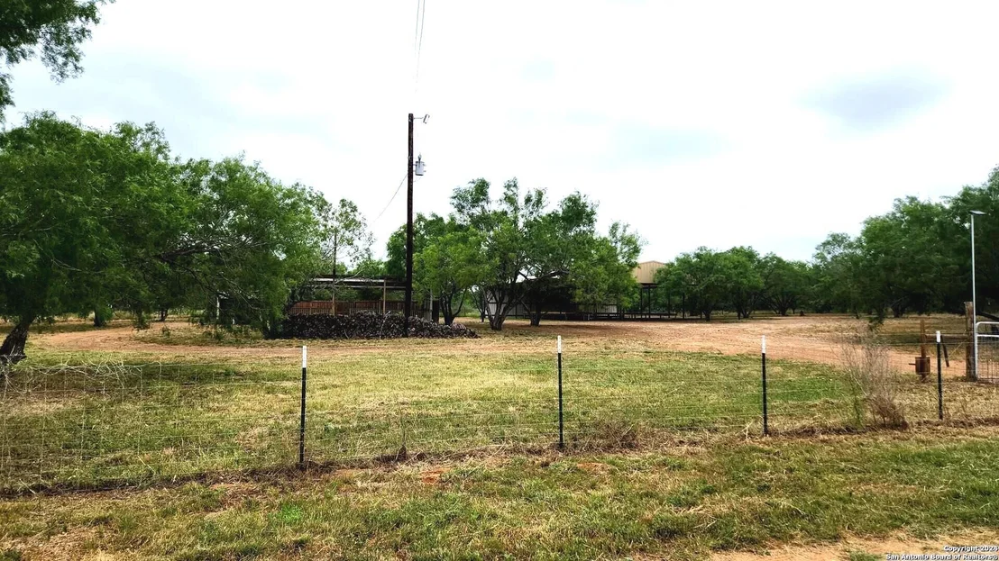 Photo of 1848 County Road 2557