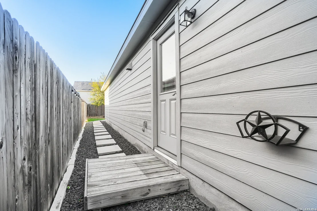 Photo of 7231 Lavaca Bluff