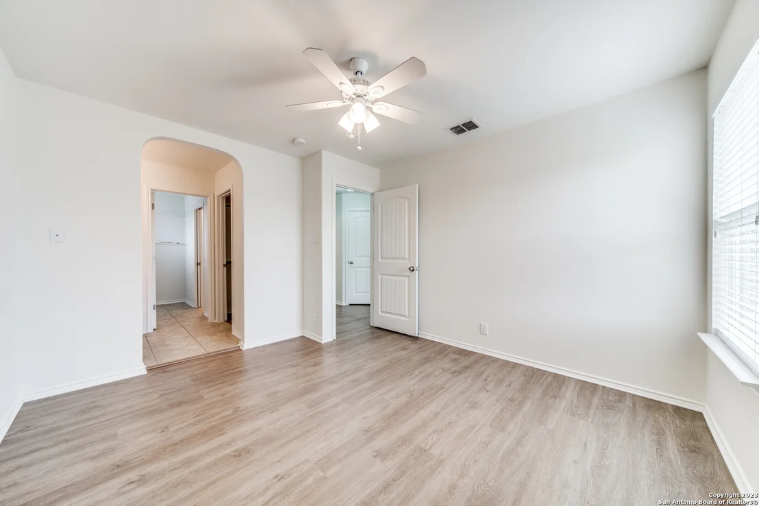Photo of 120 JOLIE CIR