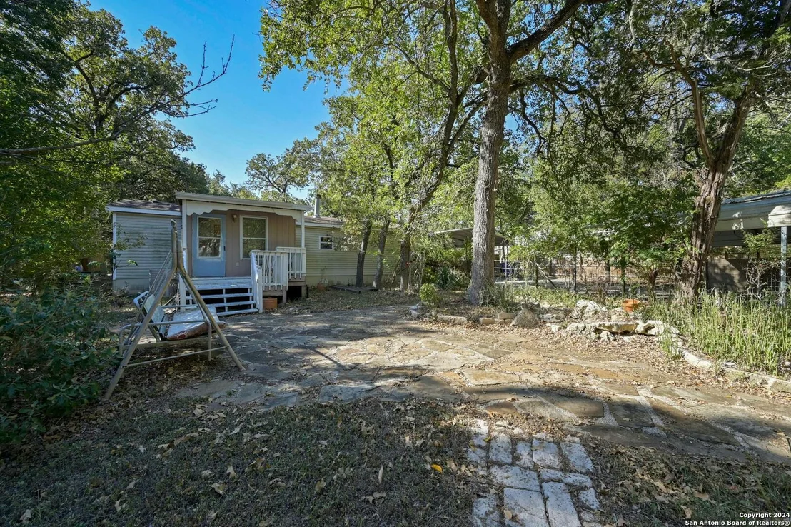 Photo of 1007 Red Bud Drive