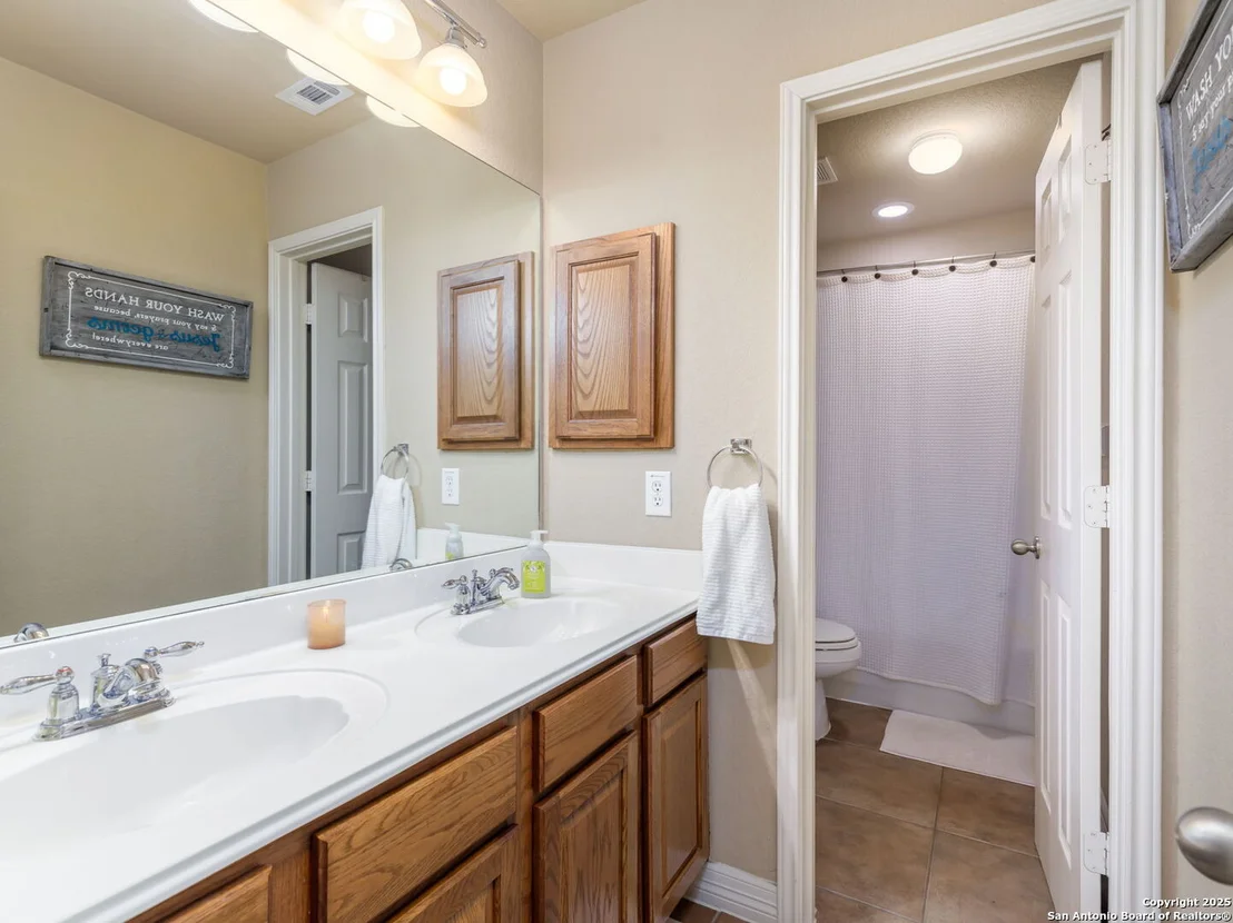 Photo of 16426 LA MADERA RIO