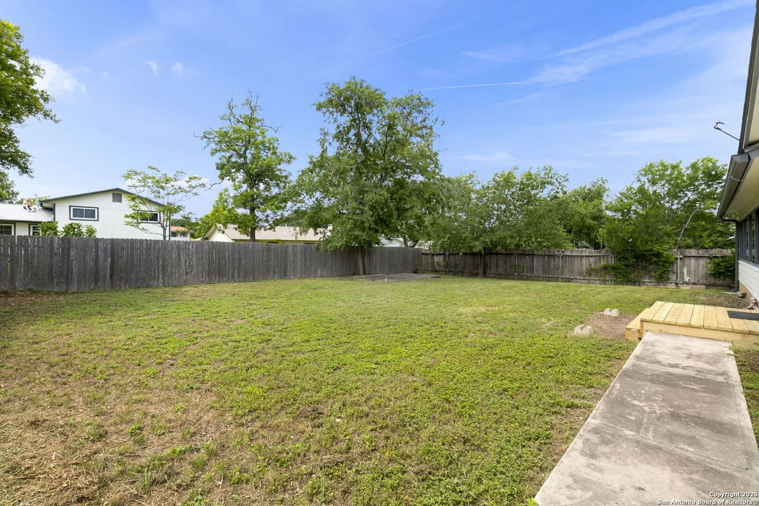 Photo of 6818 Forest Meadow