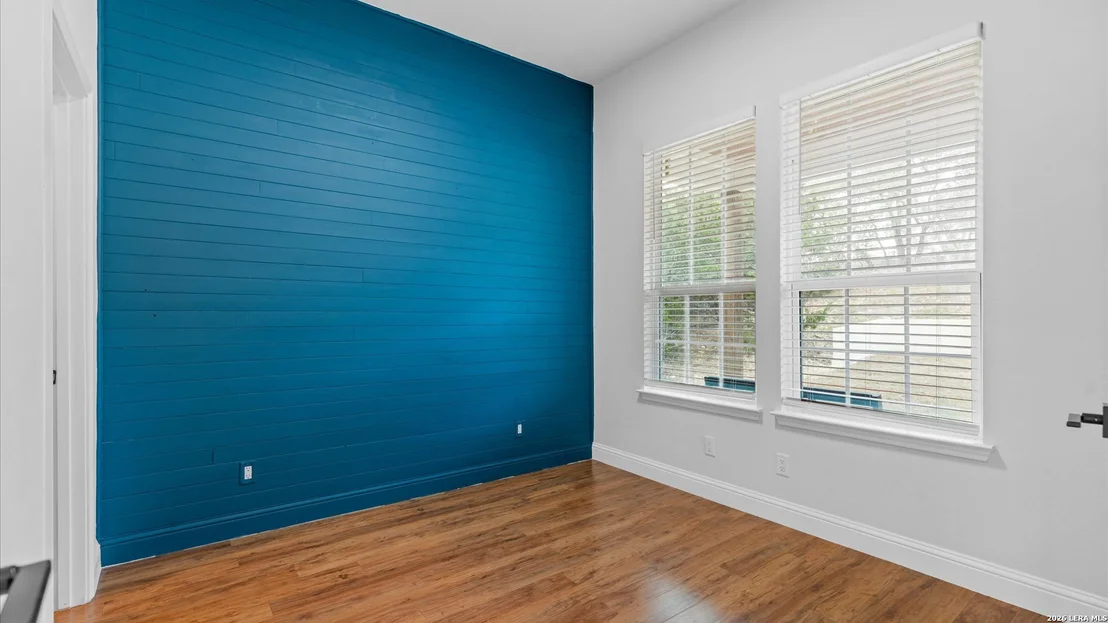 Photo of 3225 hawthorne