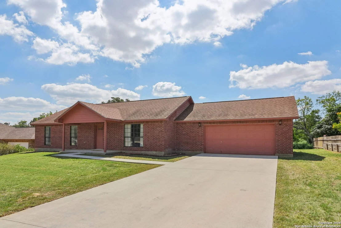 Photo of 307 Crownhill Dr