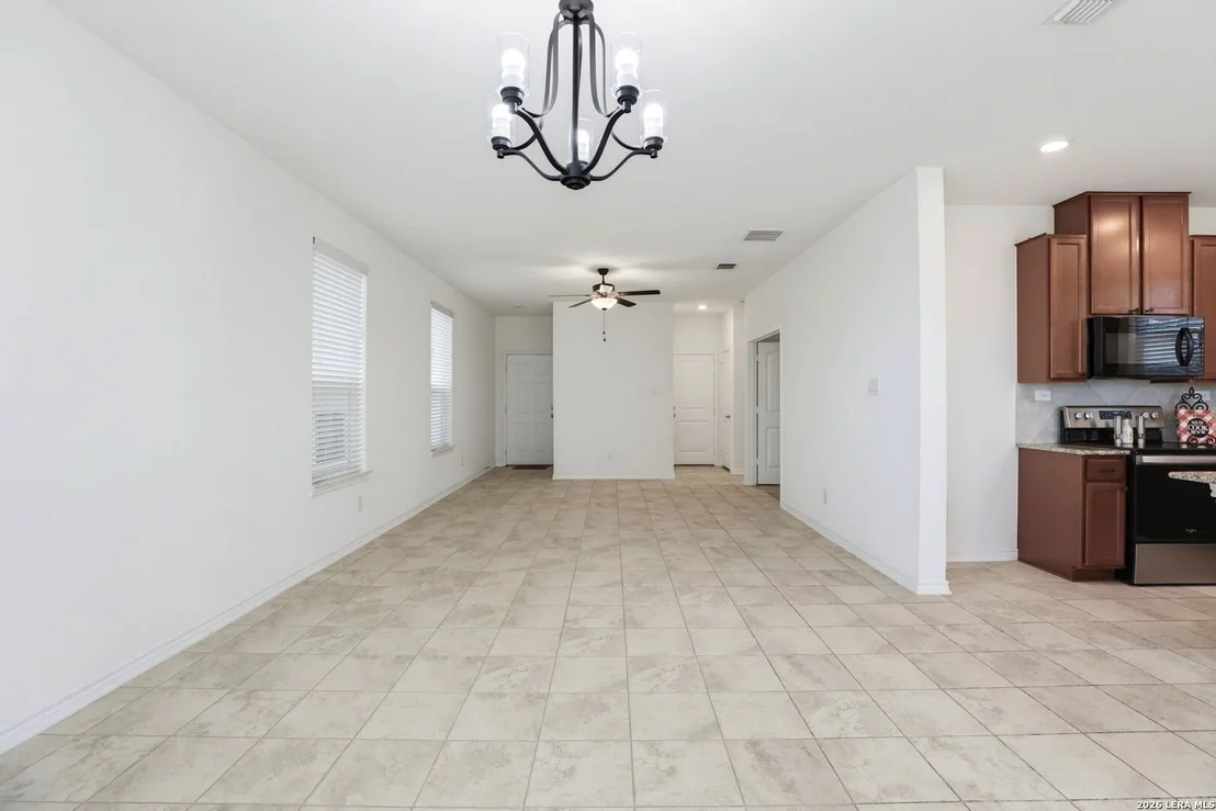 Photo of 5911 Eckhert Rd. #105