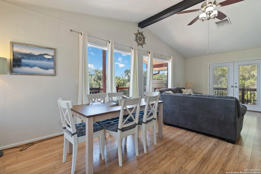 Photo of 1291 Springwater