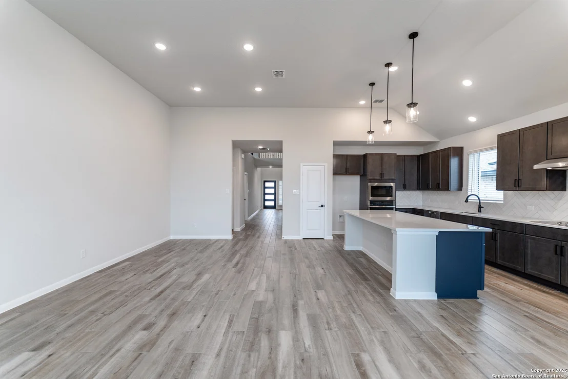 Photo of 154 Ednie Ln