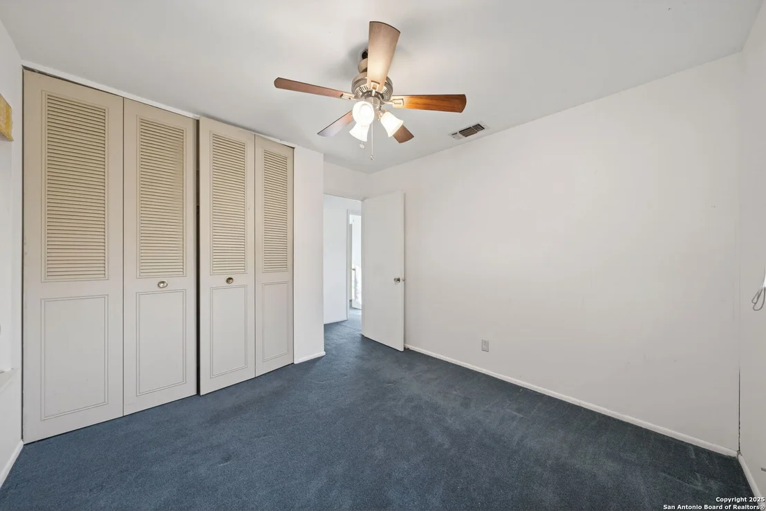 Photo of 8430 Silverstar