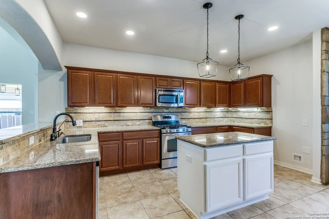 Photo of 7823 Bluebird Haven