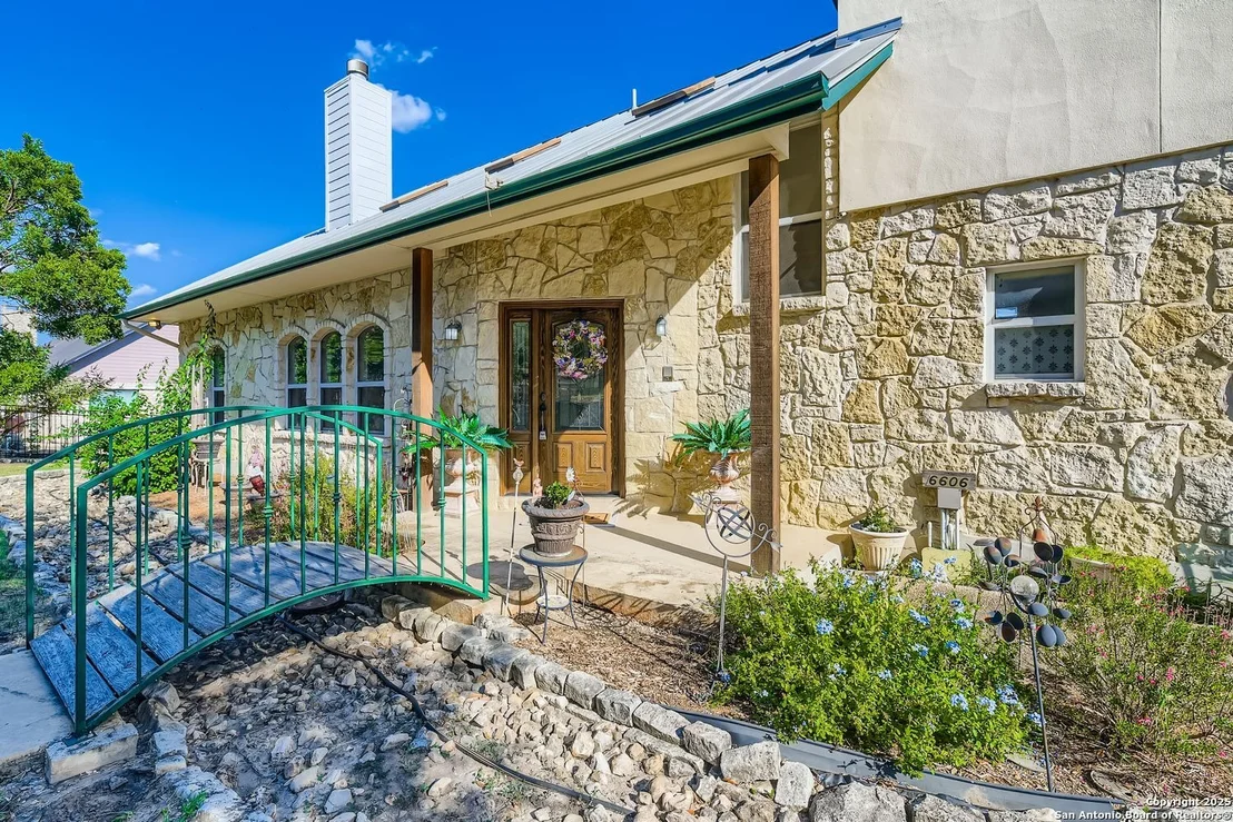 Photo of 6606 Laurel Hill