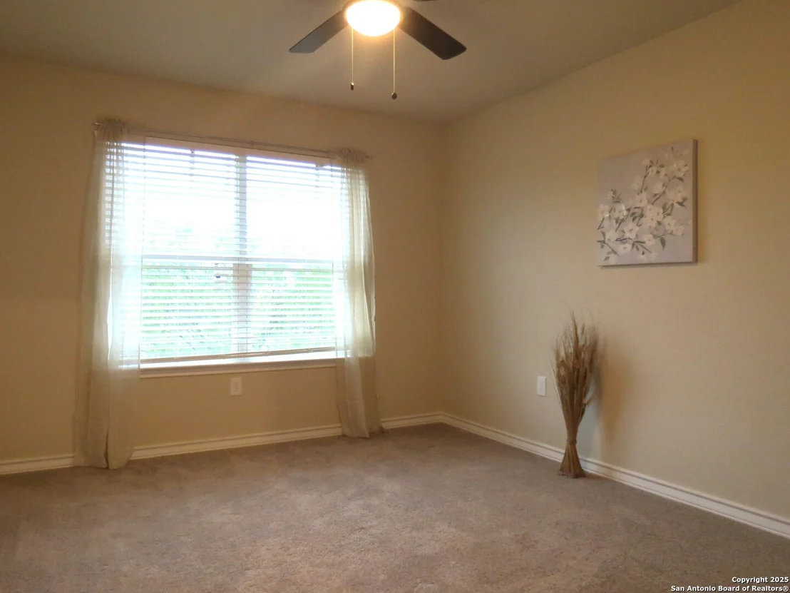 Photo of 740 Crestview