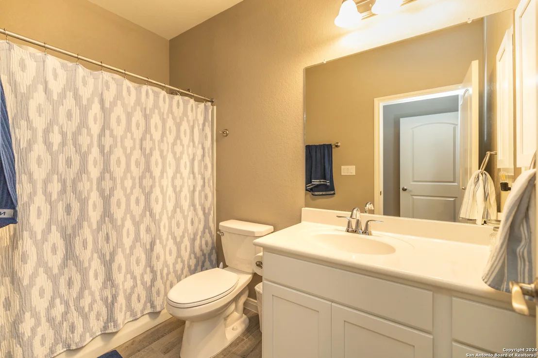 Photo of 218 IRON GATE