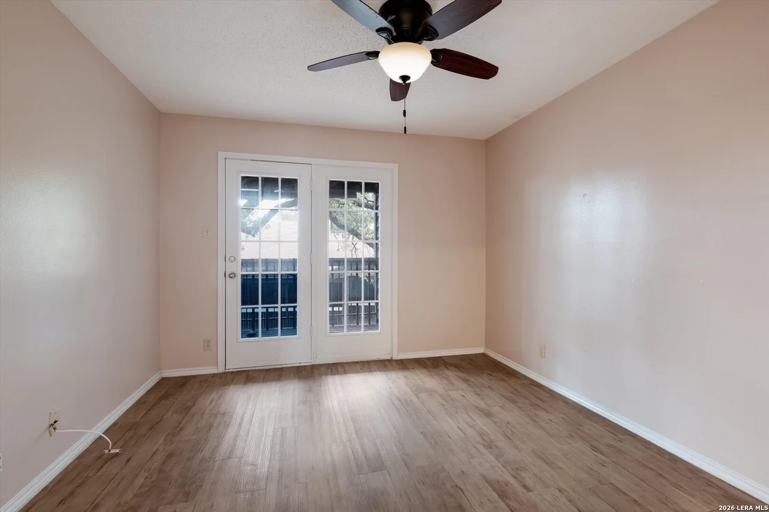 Photo of Unit 210B at 8655 Datapoint
