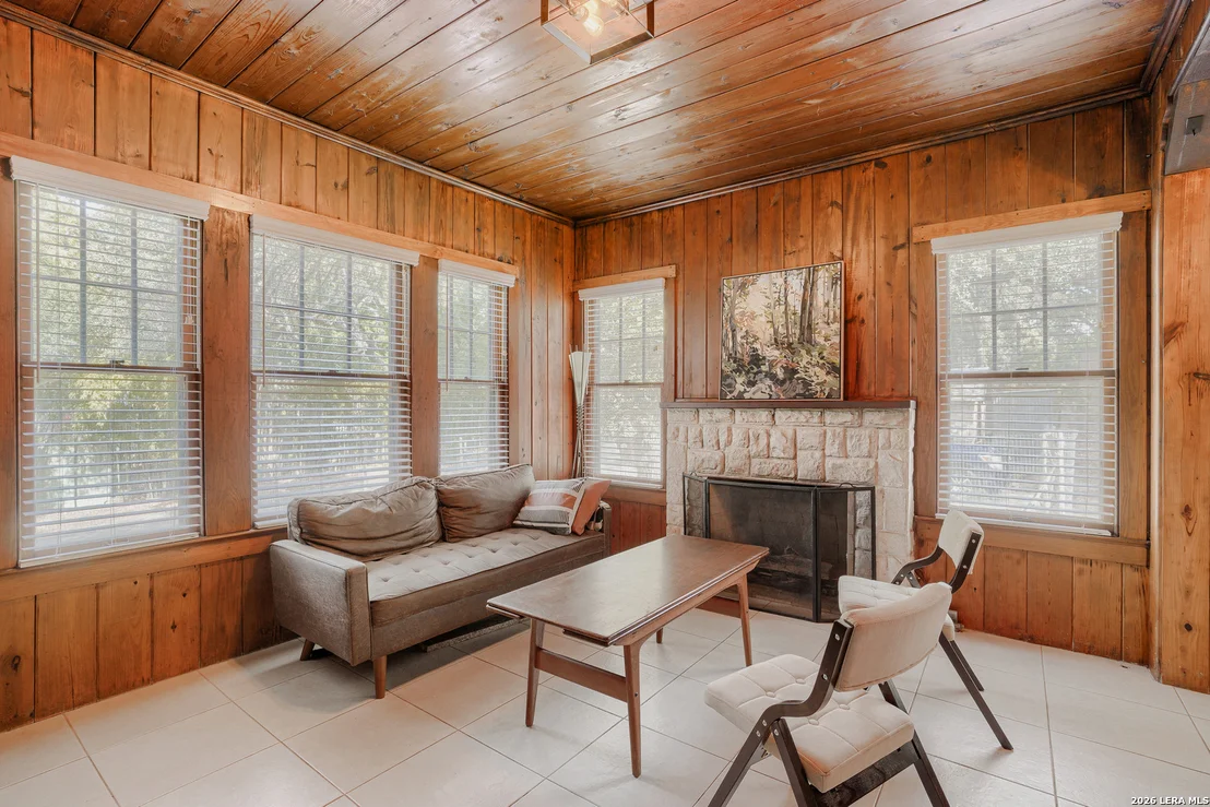 Photo of 19706 GREY FOREST DR