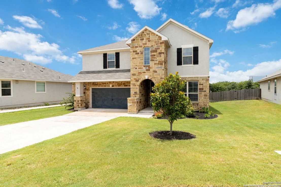 Photo of 2210 Castello
