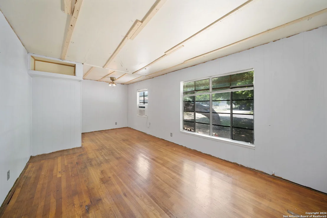 Photo of 434 Sumner Dr