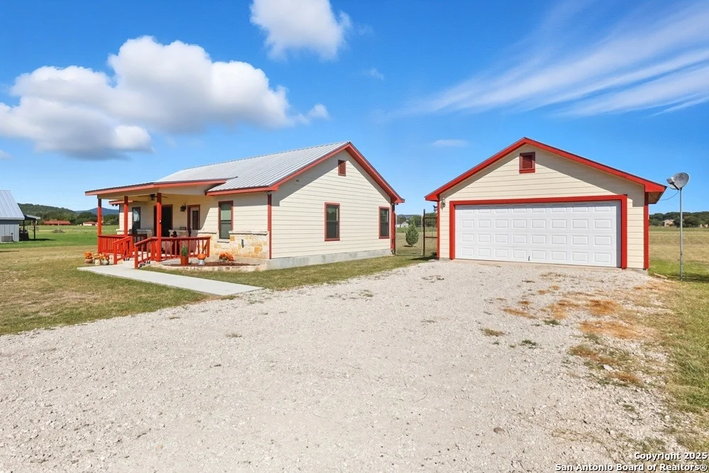 Photo of 867 RIVERTREE RD