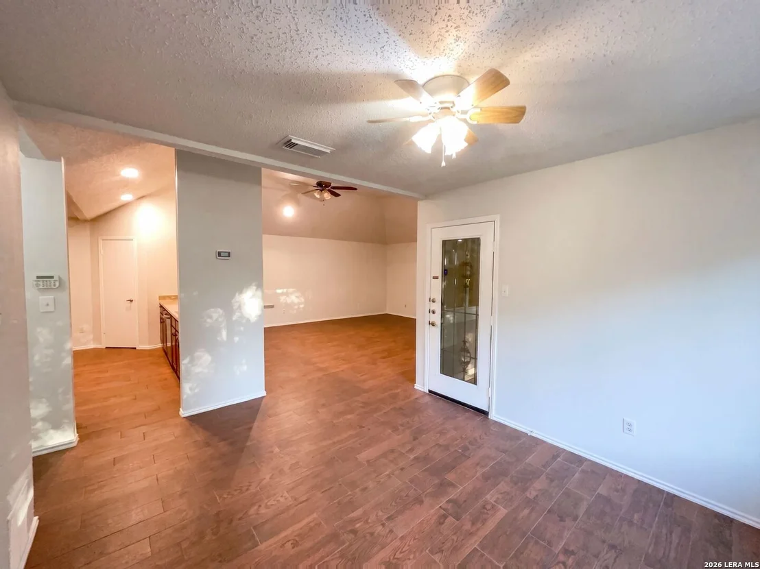 Photo of 9511 ELM GLN