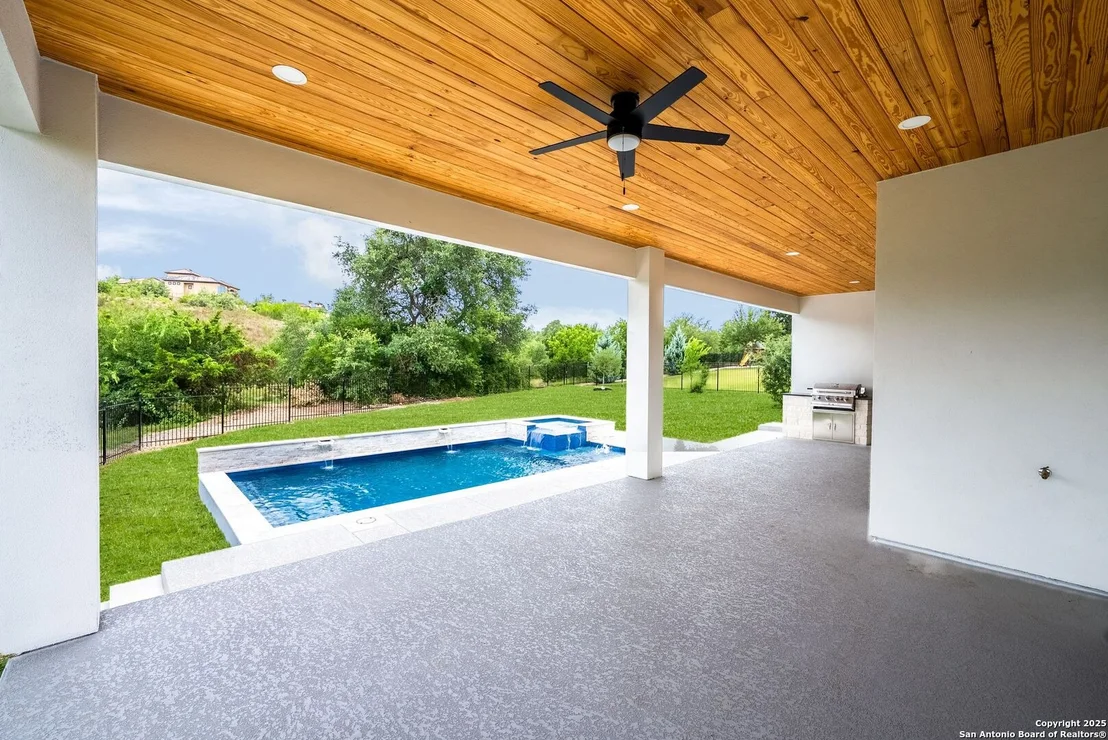 Photo of 10302 Kendall Canyon